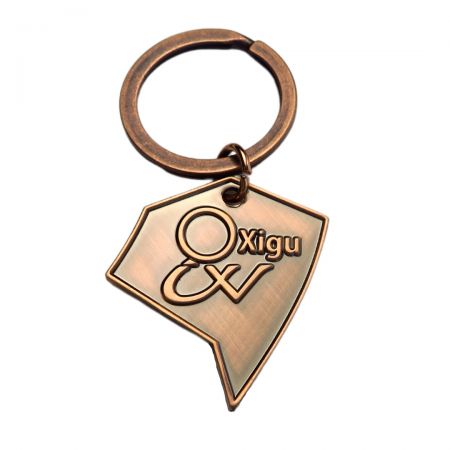 Personnalisez des porte-clés en métal estampillé.